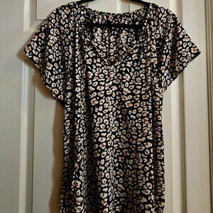 Lightweight smock style blouse